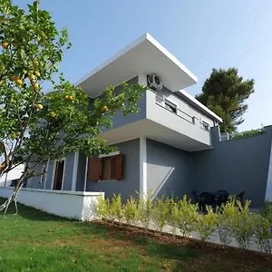 https://iphigenia.albaniahotels.org