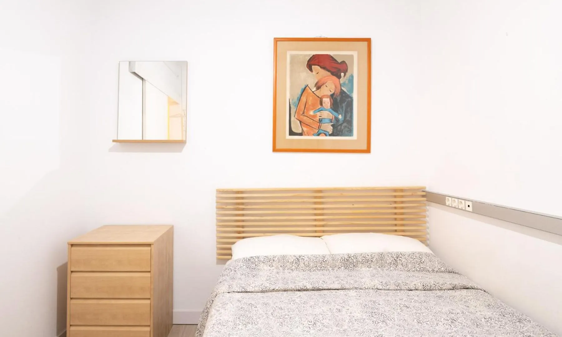 Sagrada Familia Comfy Apartment Barcelone 0*,